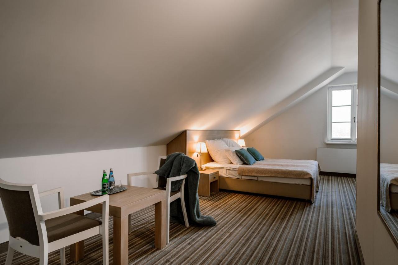 Hotel&Spa Dwor Droblin Leśna Podlaska Esterno foto