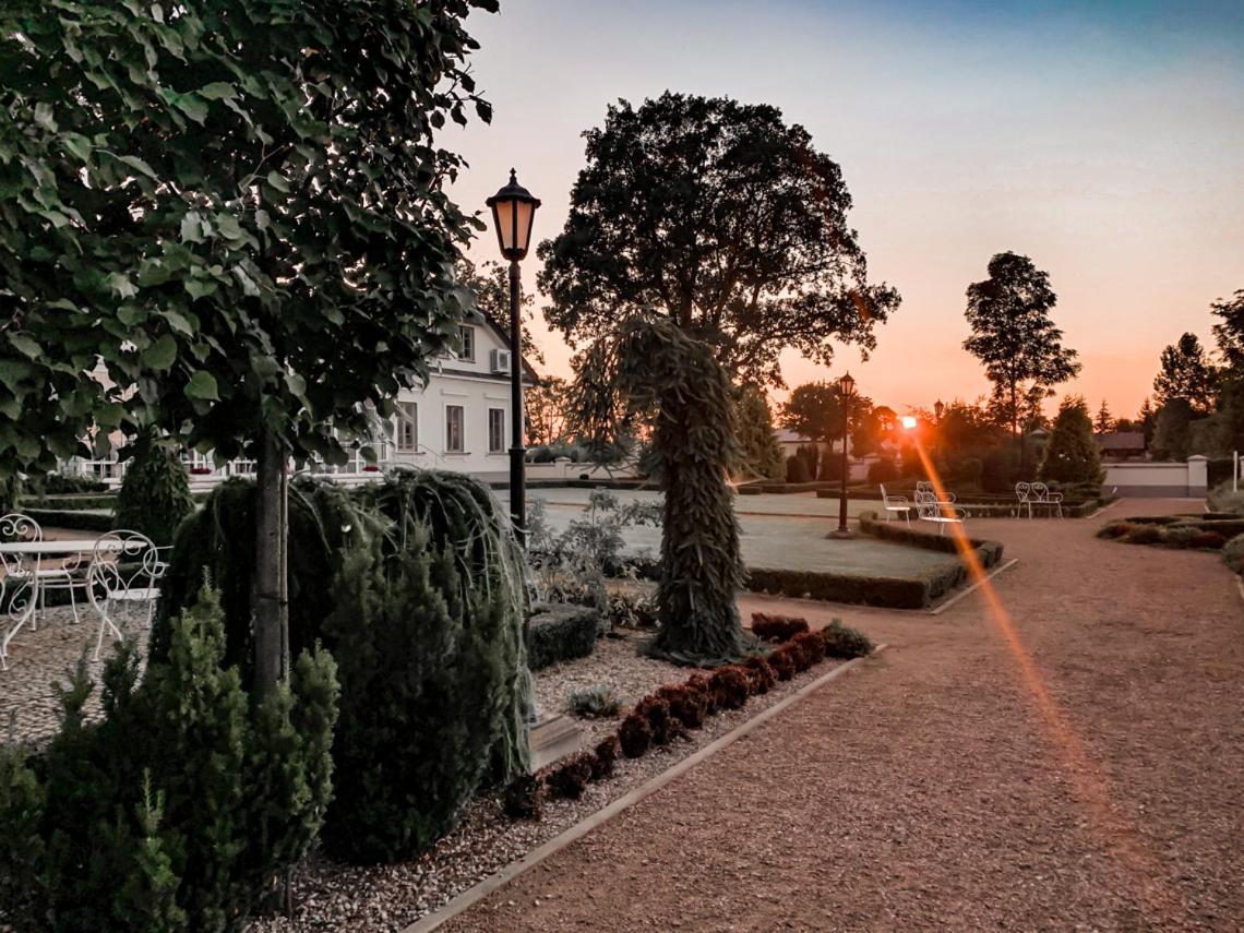 Hotel&Spa Dwor Droblin Leśna Podlaska Esterno foto